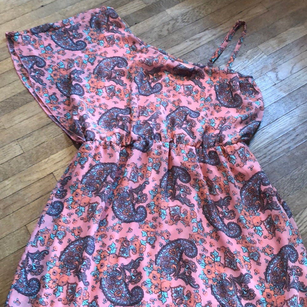 One sleeve dress